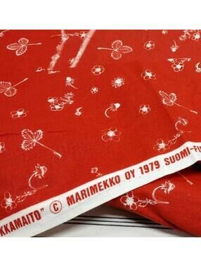 Vintage 1970s MARIMEKKO MANSIKKAMAITO 1979 Floral KRISTINA LEPPO 3 yards FINLAND
